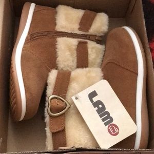 NWT Lamo Claire Ankle Boots